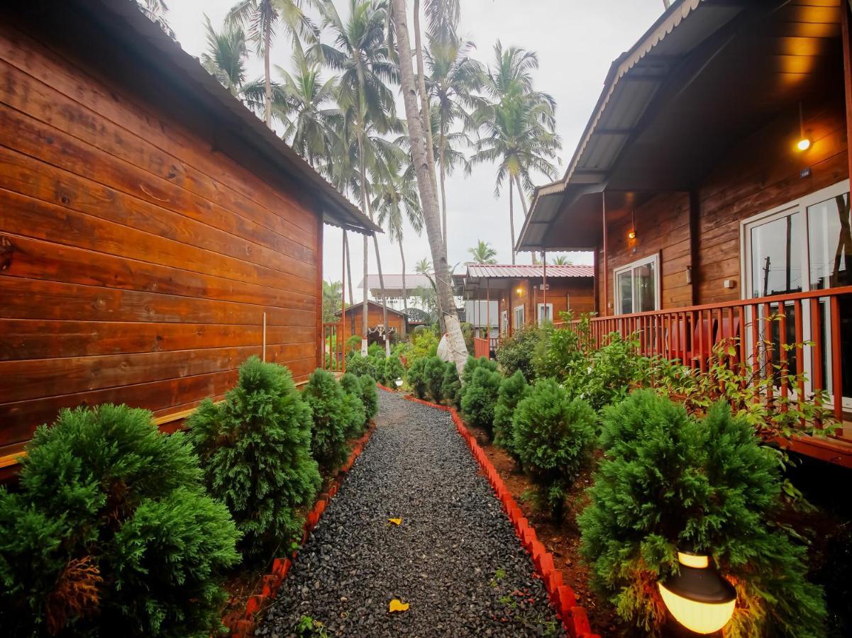 Mariners Bay Beach Resort アランボル エクステリア 写真