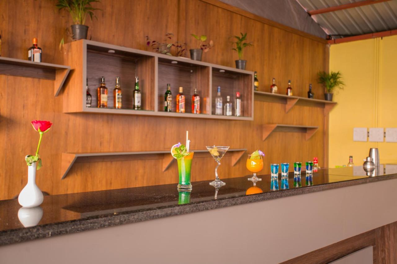 Mariners Bay Beach Resort アランボル エクステリア 写真